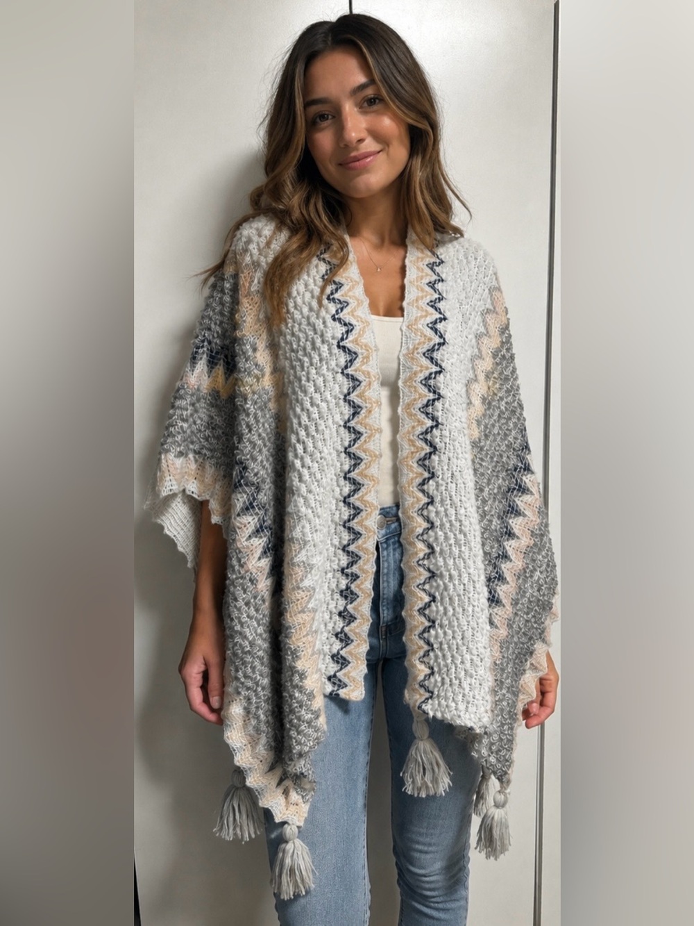 Ethnic Cloak Cape Knit Poncho Wrap Shawl V-neck Tassel NWOT